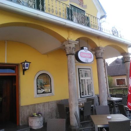 Zur Goldenen Krone Ehrenhausen Extérieur photo